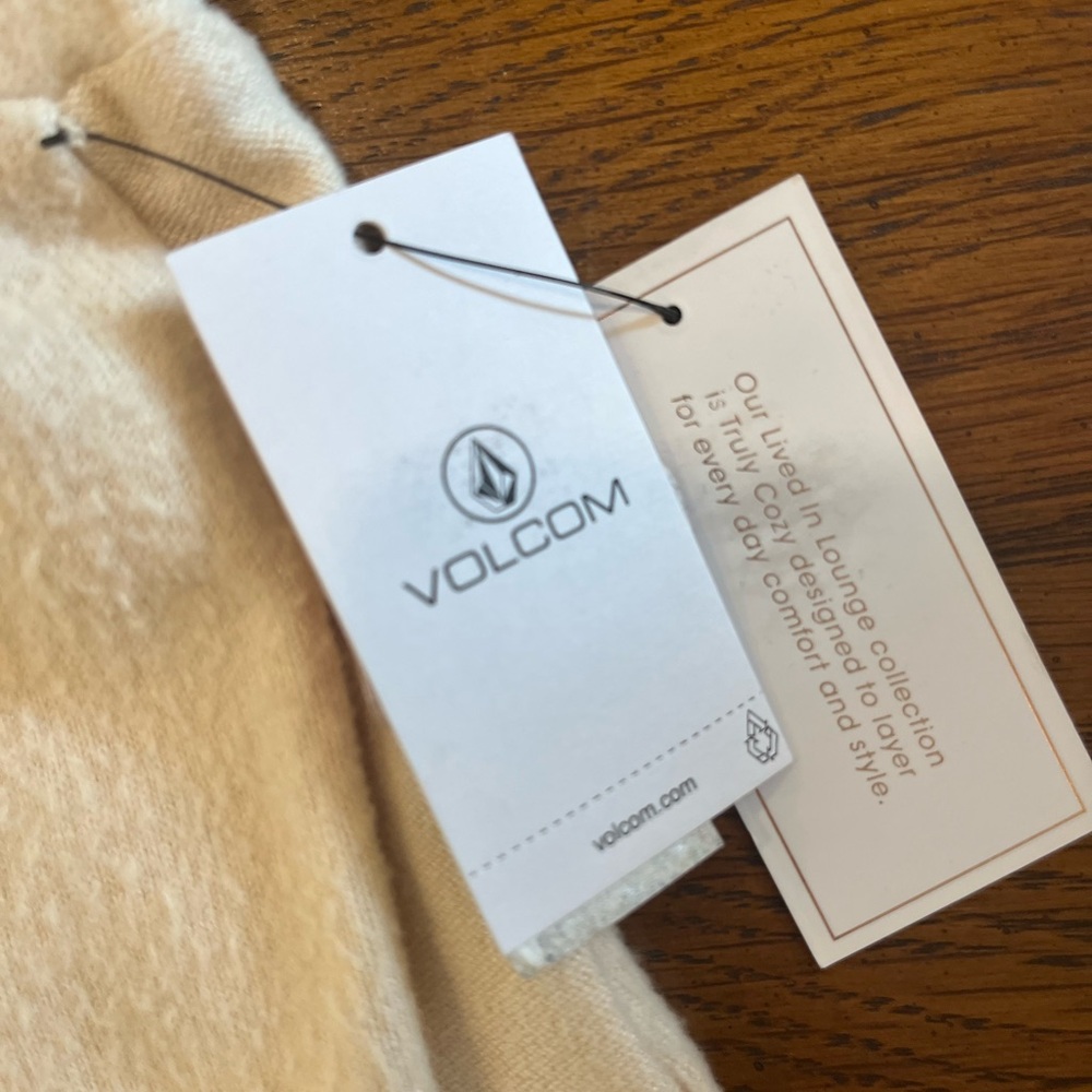 Volcom Lived In Lounge Fleece Shorts Cotton Blend NWT Cream Loungewear Size XL - Picture 7 of 10